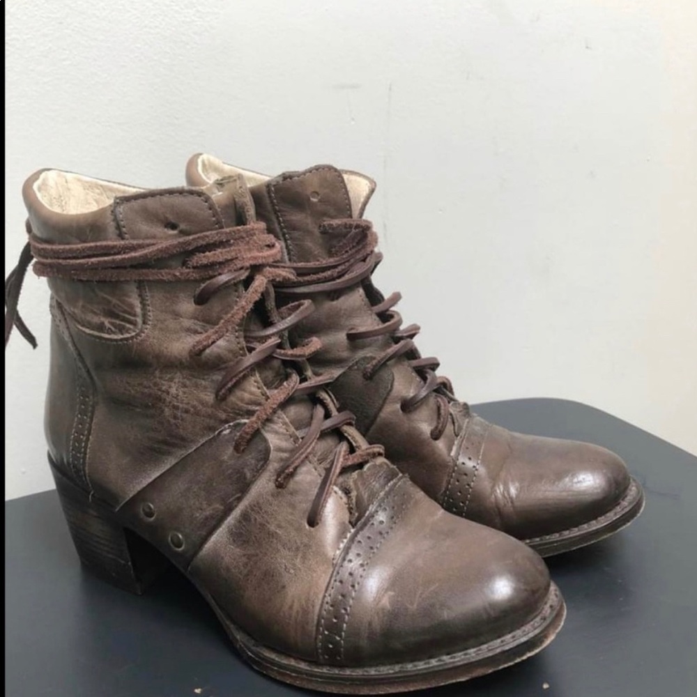 Freebird Cage Stone Boots